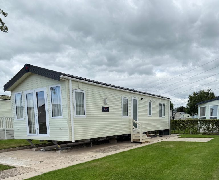 2 bed 2025 caravan for sale £64,000